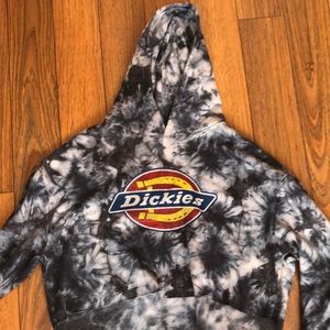 Tie-dye women’s hoodie crop top